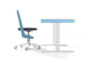 Designnoebel-moll-unique-S9-T7-hellblau-b designmöbel von moll unique designschrebtisch T7 elektrisch höhenverstellbar made in germany