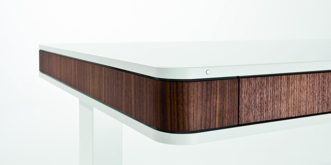 Mitwachsende Schreibmöbel von moll designmöbel von moll unique designschrebtisch T7 elektrisch höhenverstellbar made in germany