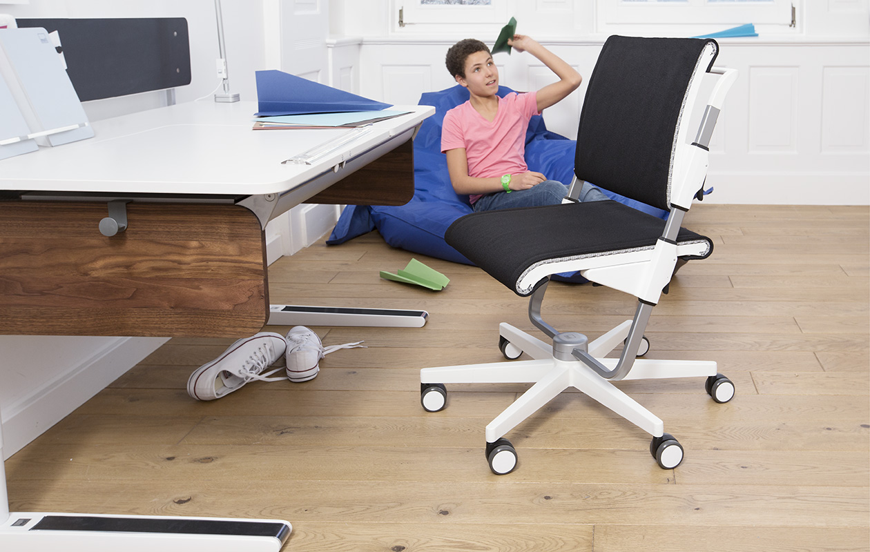 moll kids kinderdrehstuhl scooter jugendzimmer moll Scooter Kinderdrehstuhl Jugenddrehstuhl verstellbar mitwachsend Rückenlehne Sitztiefe höhenverstellbar