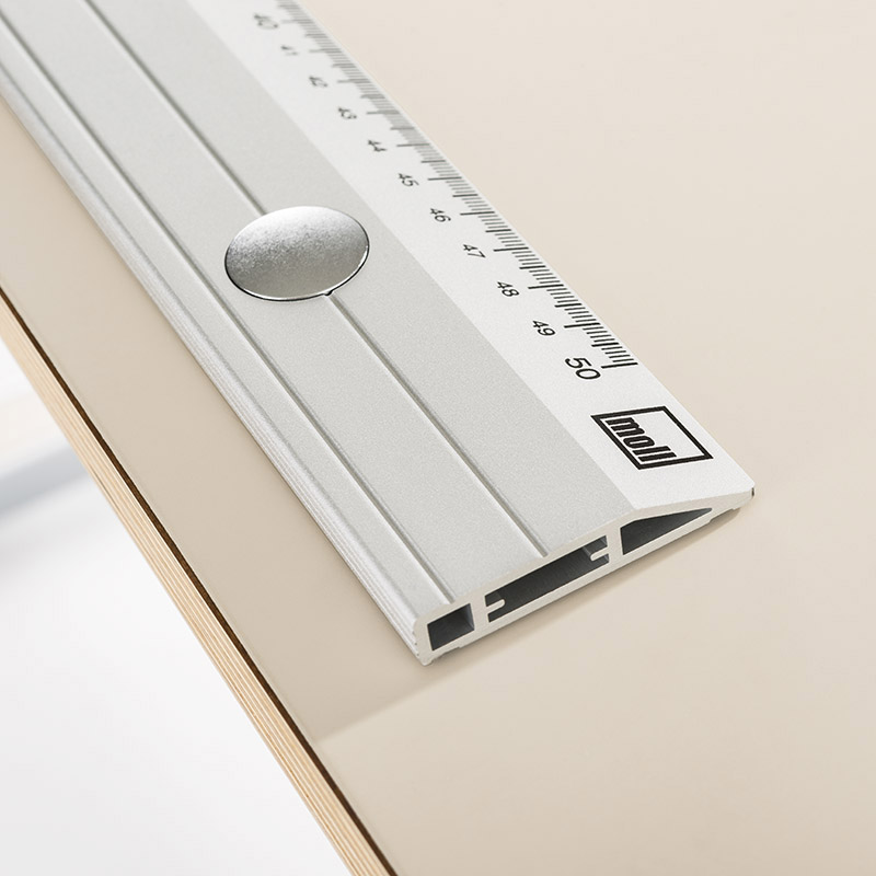 Designschreibtisch-hoehenverstellbar-moll-T5-Abrutschsperre-b